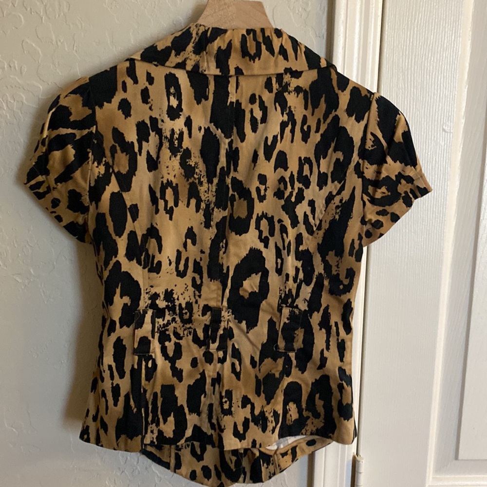 SUNNY LEIGH Animal Print Collar Short Sleeve Blazer/Blouse Size Small - Picture 7 of 10